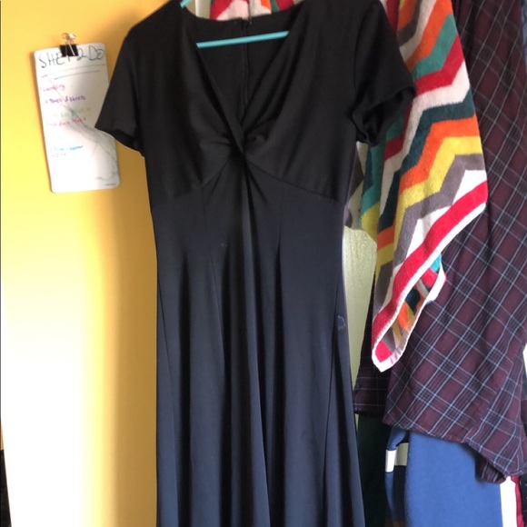 Semi-Formal / Formal dresses - Picture 4 of 9